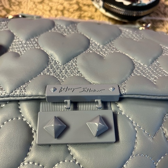 Brand New Betsey Johnson Crossbody Bag in Blue Heart‎ Design with attached Pouch - Picture 3 of 9